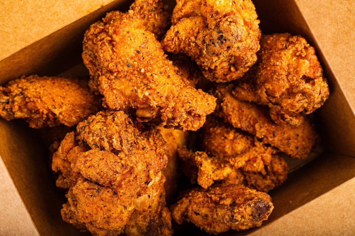 Dusted Chicken Wings