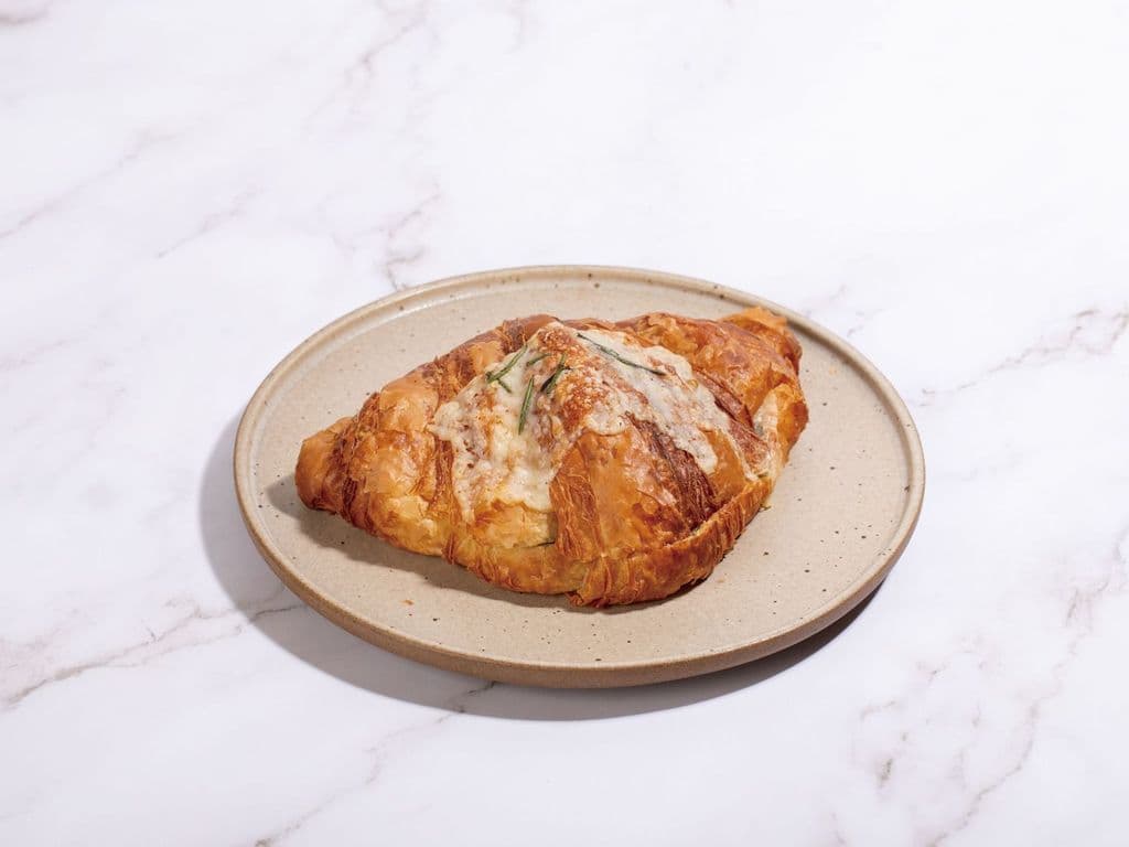 Chedder Cheese Croissant