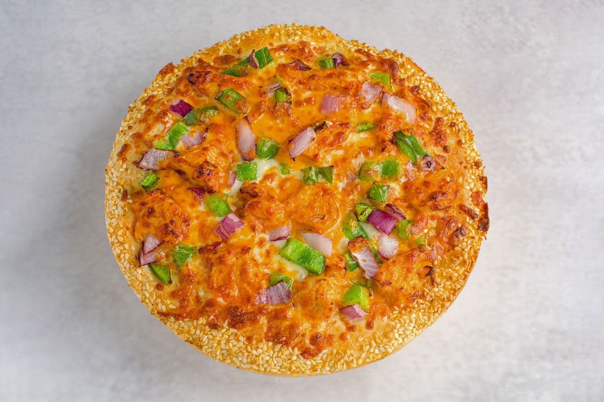35. 14" Large Butter Chicken Pizza