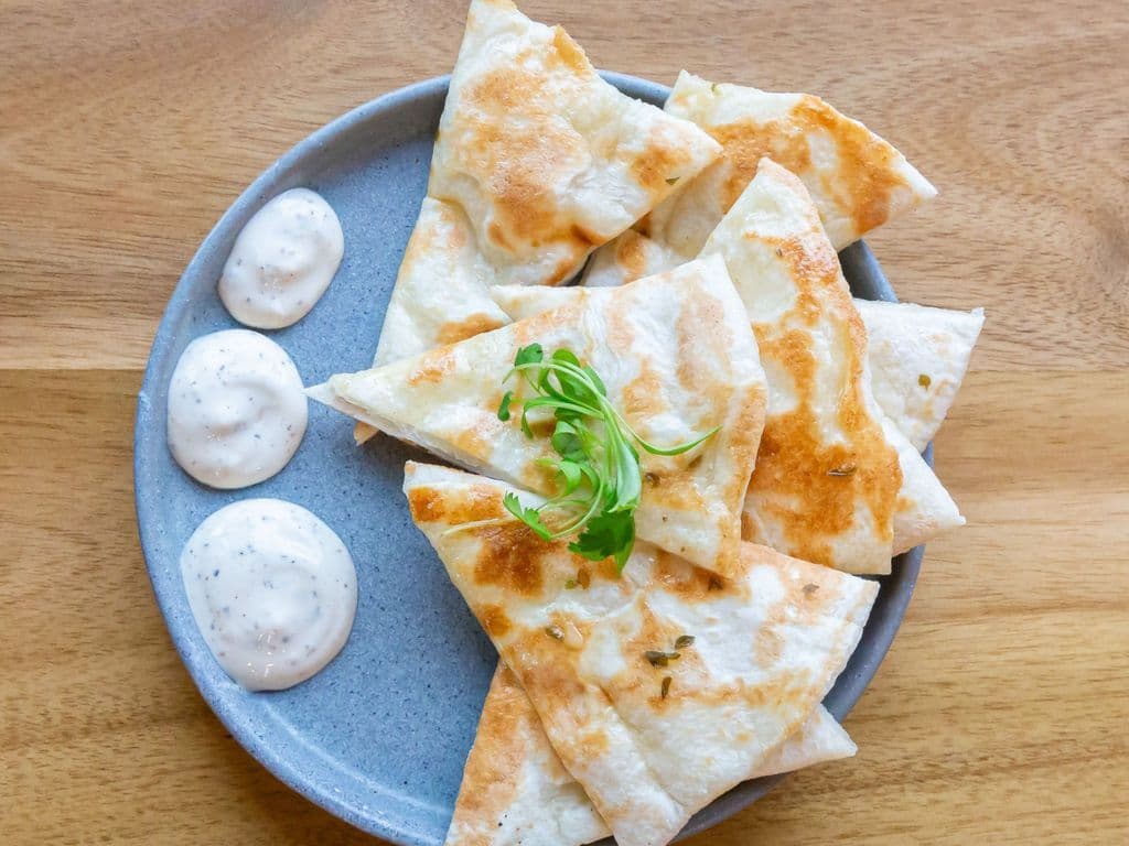 Naan Wedges & Dip