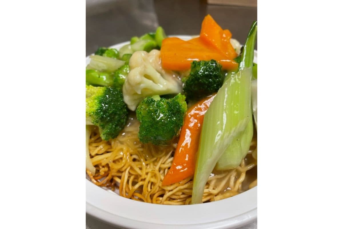 24. Pan Fried Noodle with Mixed Vegetables