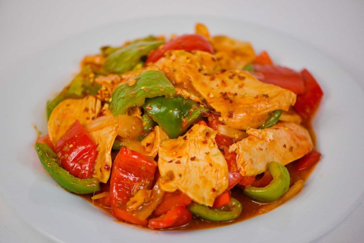68. Stir-Fried Chicken with Lemongrass Sauce (with Bell Peppers & white onions) - Ga Xao Xa Ot