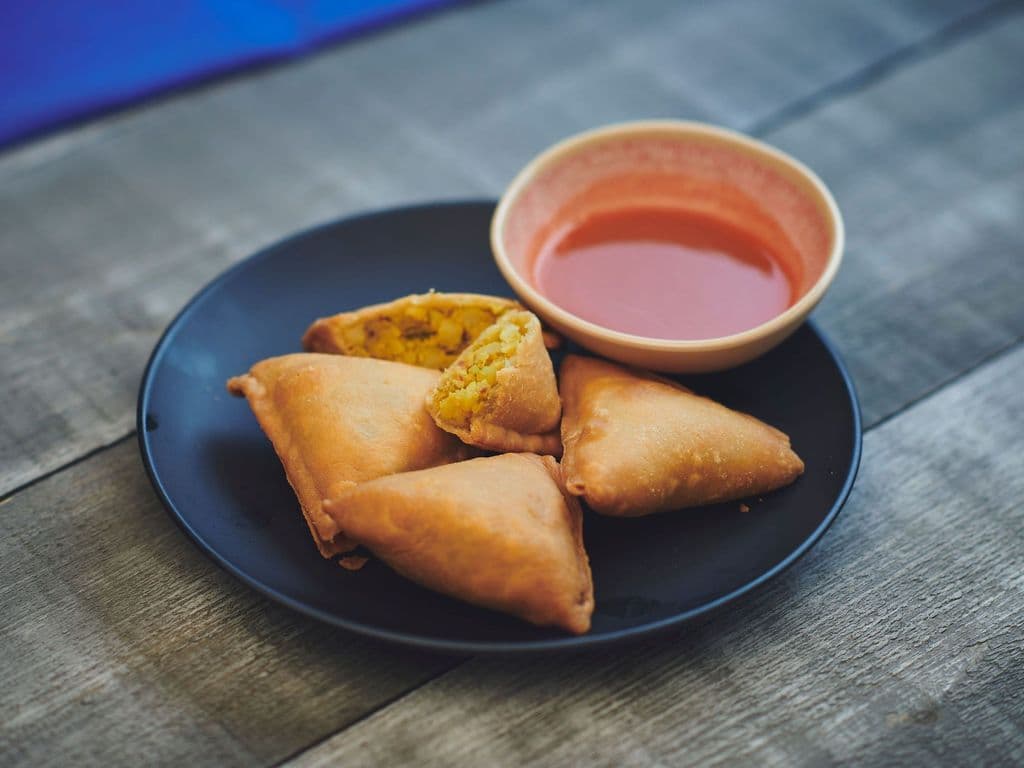 Medium Samosas (1)