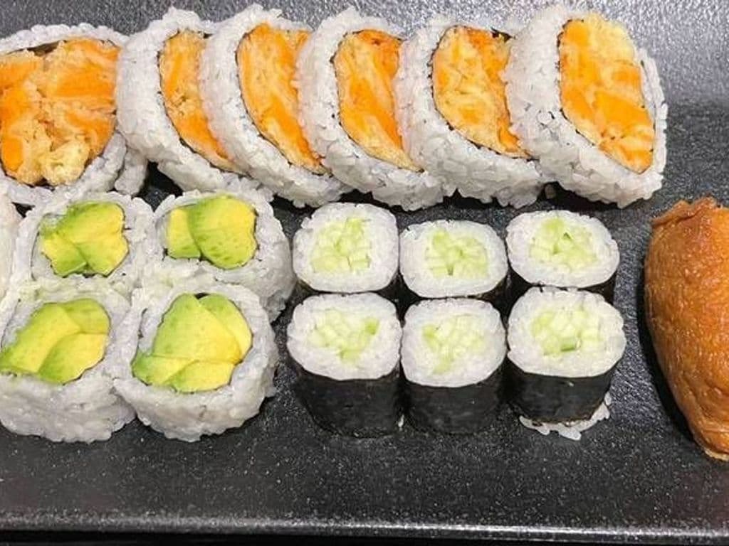 (21pcs) Vegetarian Roll Combo