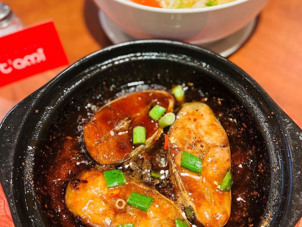(59)- 2 personnes Combo Soupe aigre-douce et Poisson Braisé