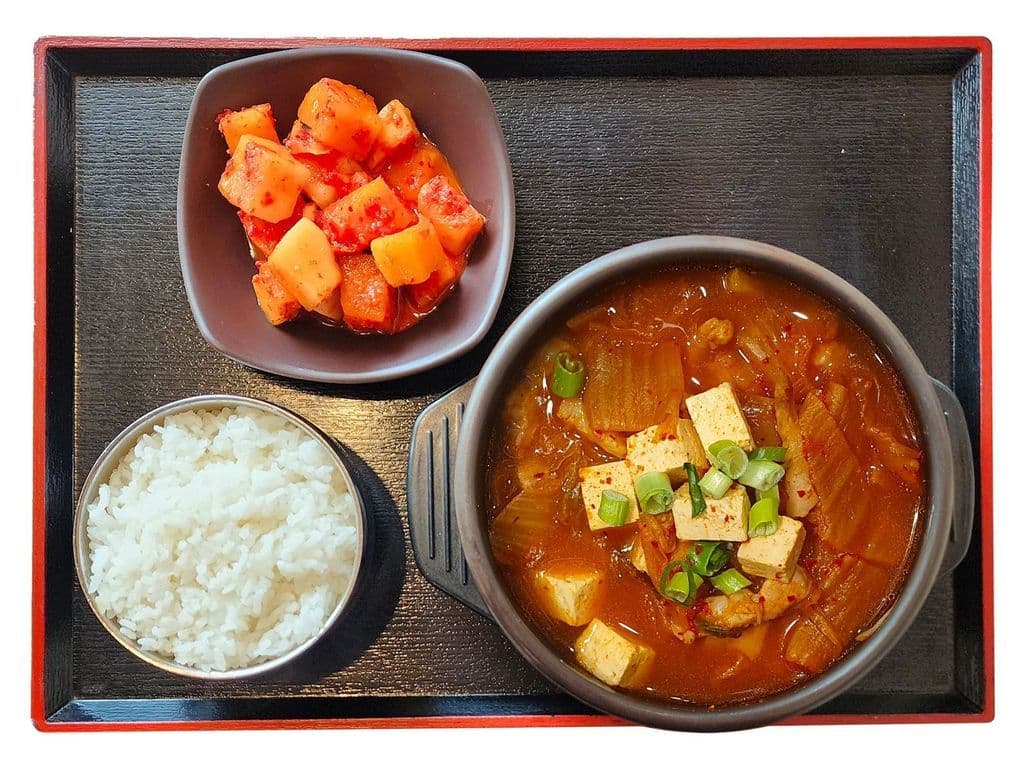 KIMCHI JJIGAE