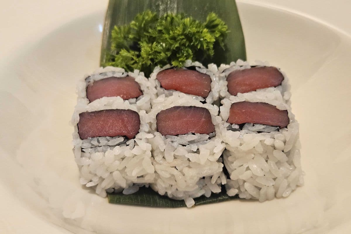 Tuna Roll (6pcs)