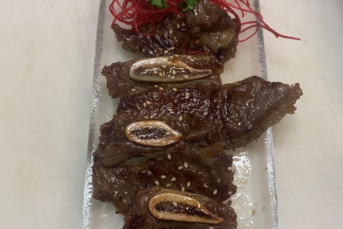 30. BBQ Beef Short Ribs (4 pcs)
