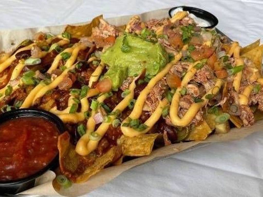Chicken N' Chili Nachos