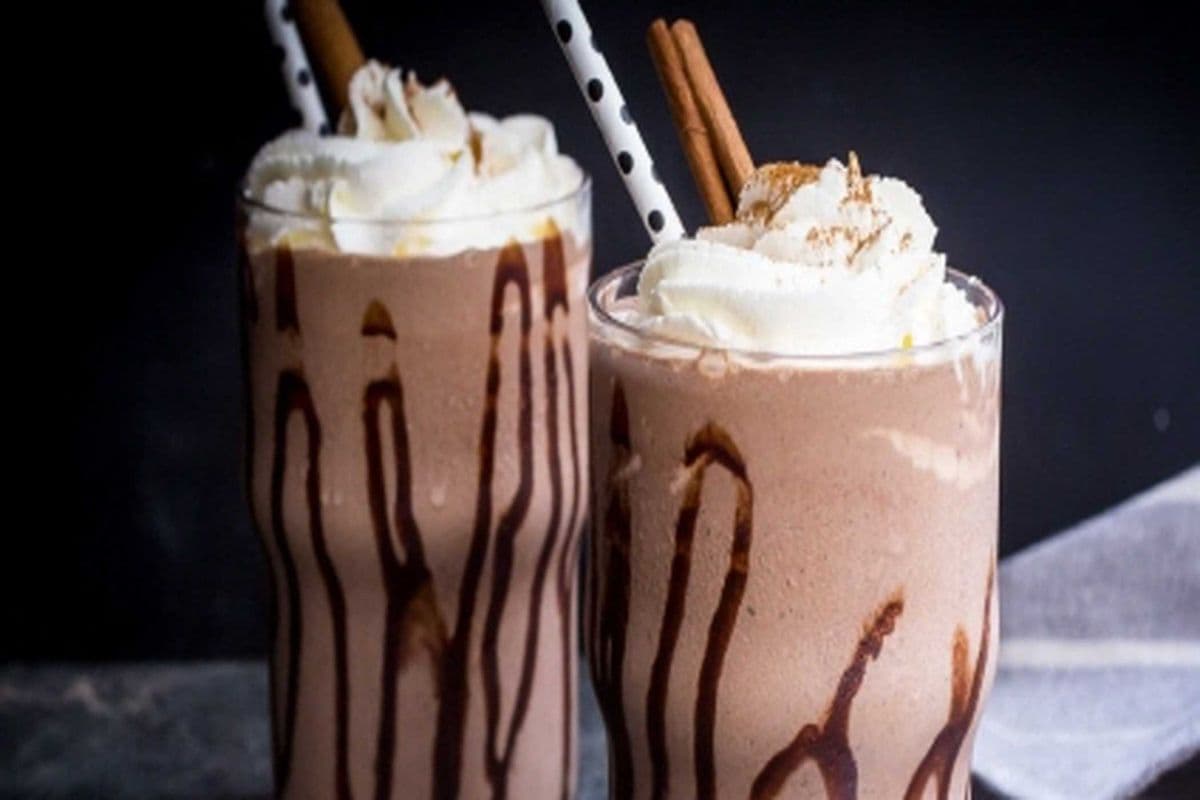 Chocolate Milkshake (16 oz)