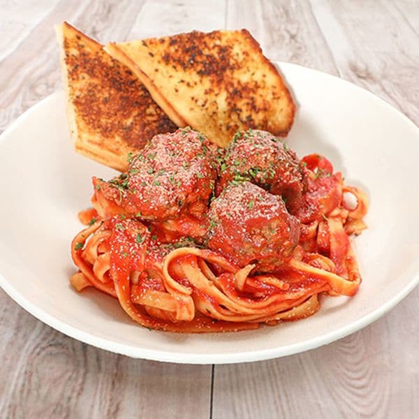 FETTUCCINE & MEATBALLS