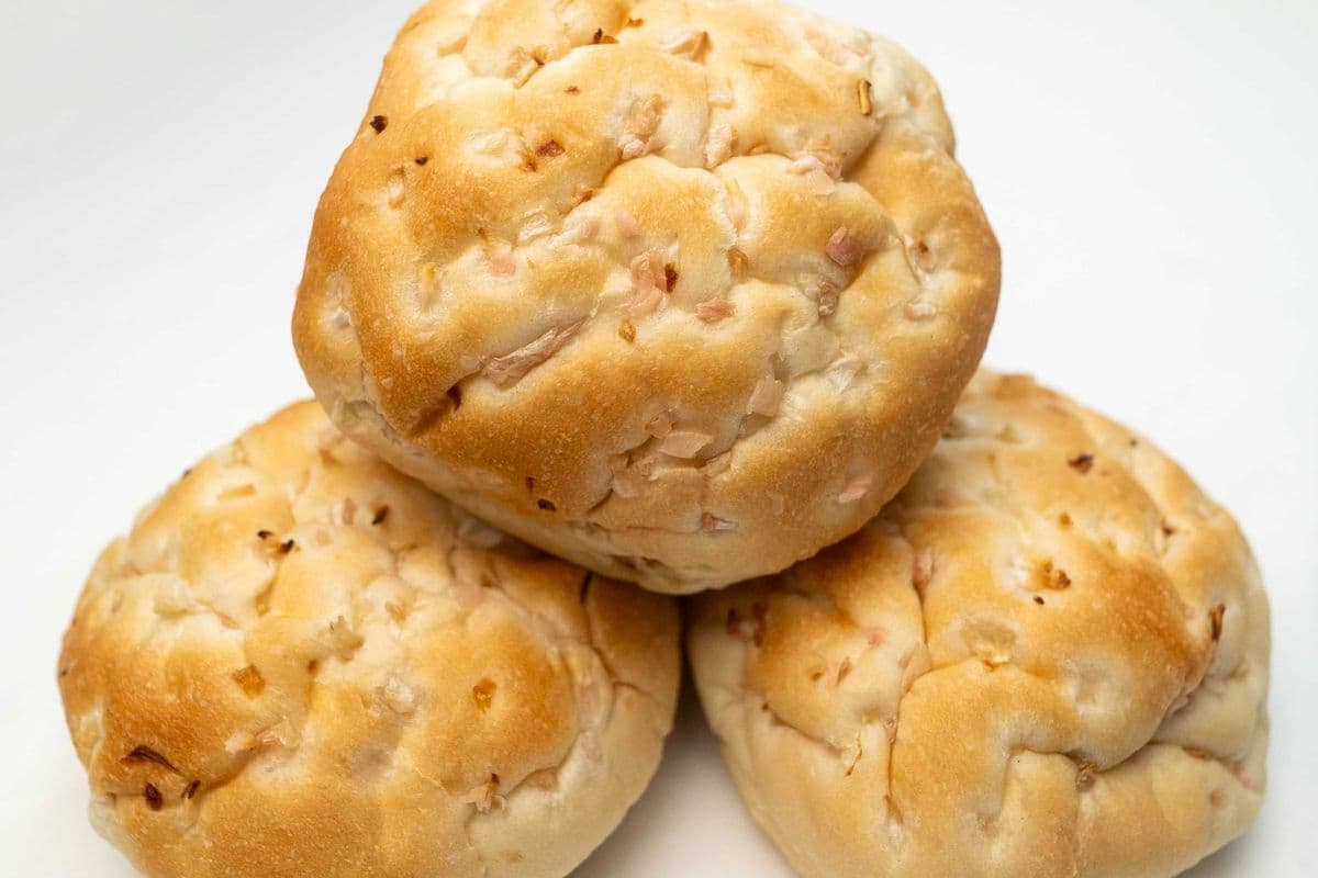 Large Onion Bun