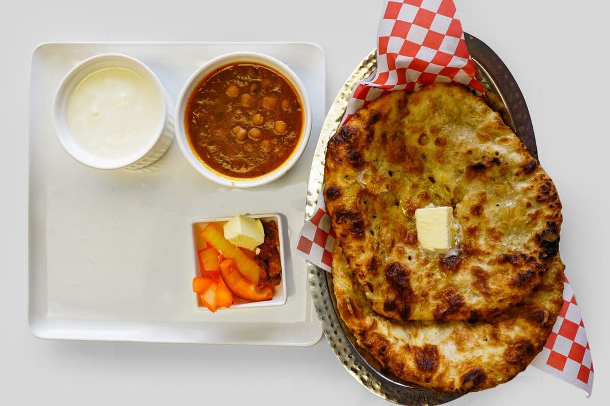 Punjabi Amritsari Kulcha plate ( Chef Special)