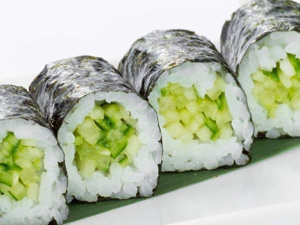 VM03 Cucumber Roll (6 pcs)