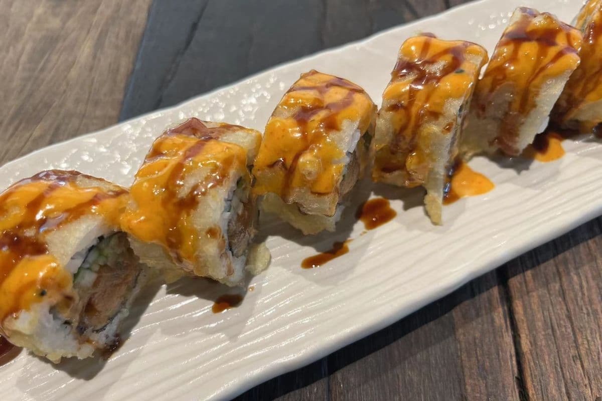 E24. Crispy Tuna Roll