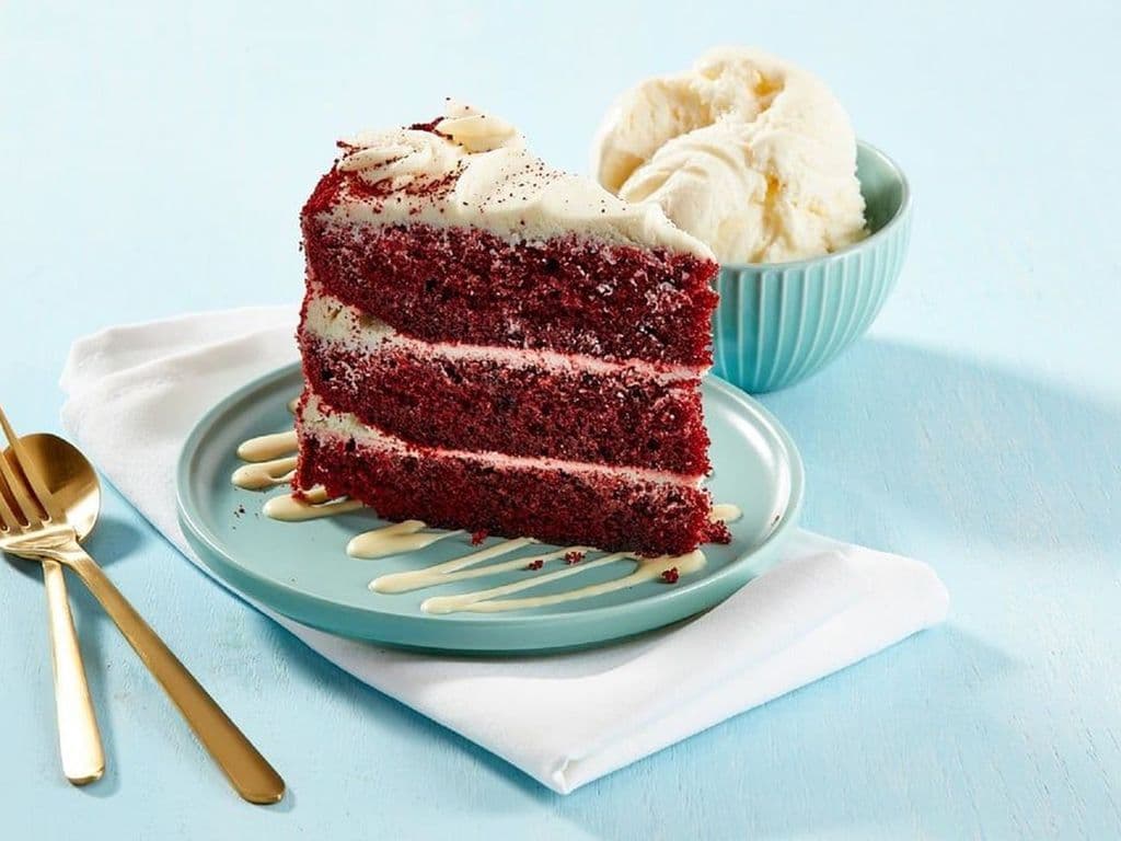 Red Velvet w/ Ice Cream