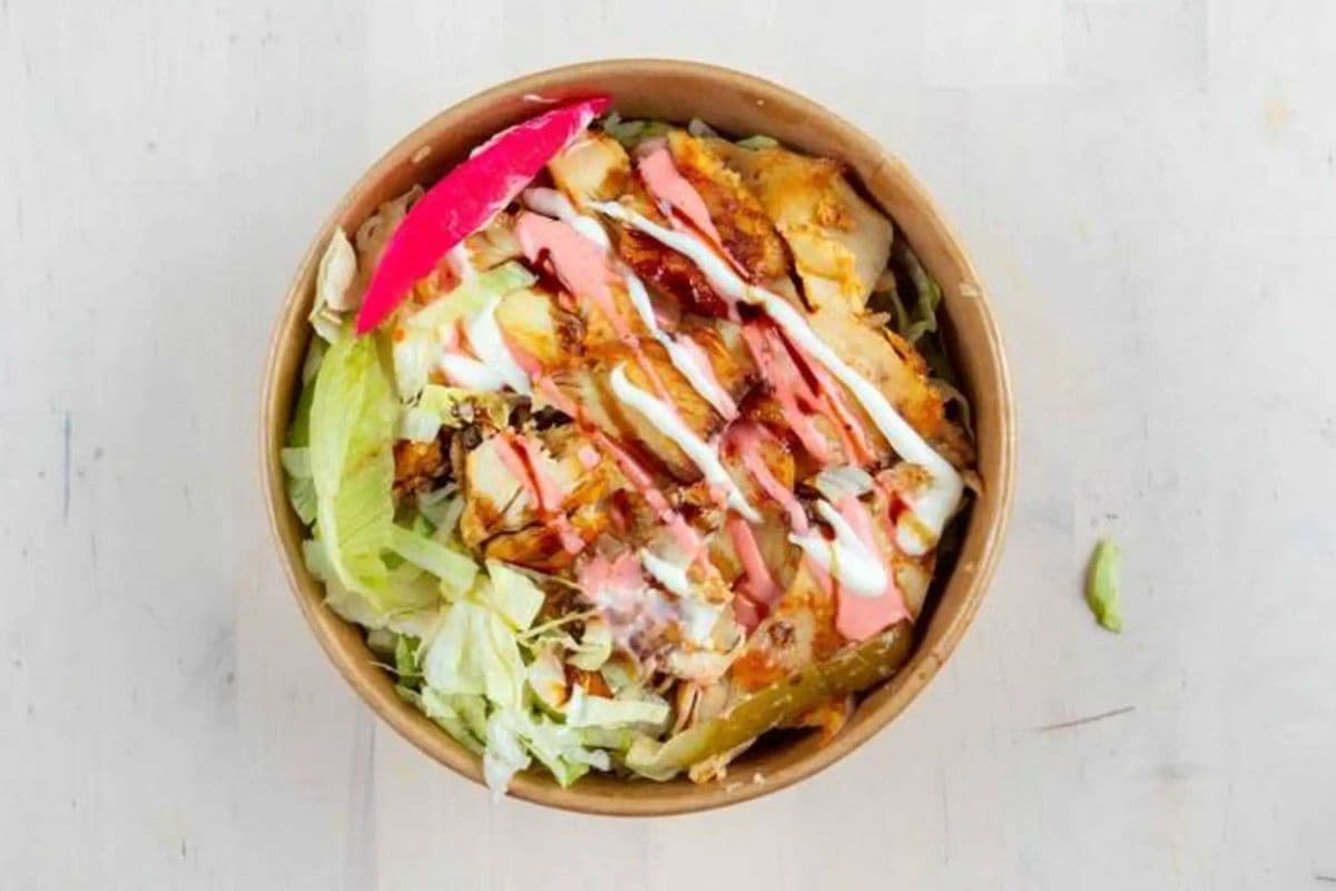 CHICKEN ON SALAD
