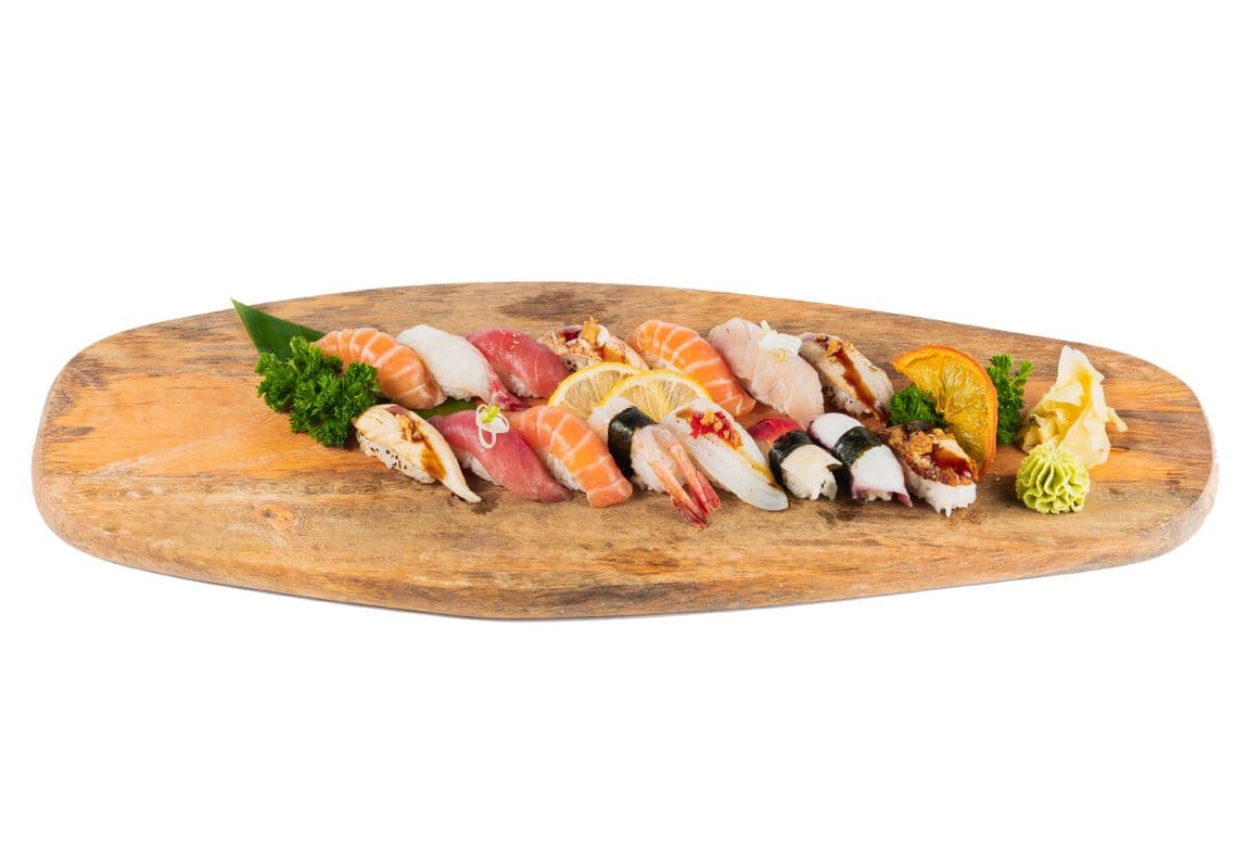 Assorted Sushi (14 pcs)