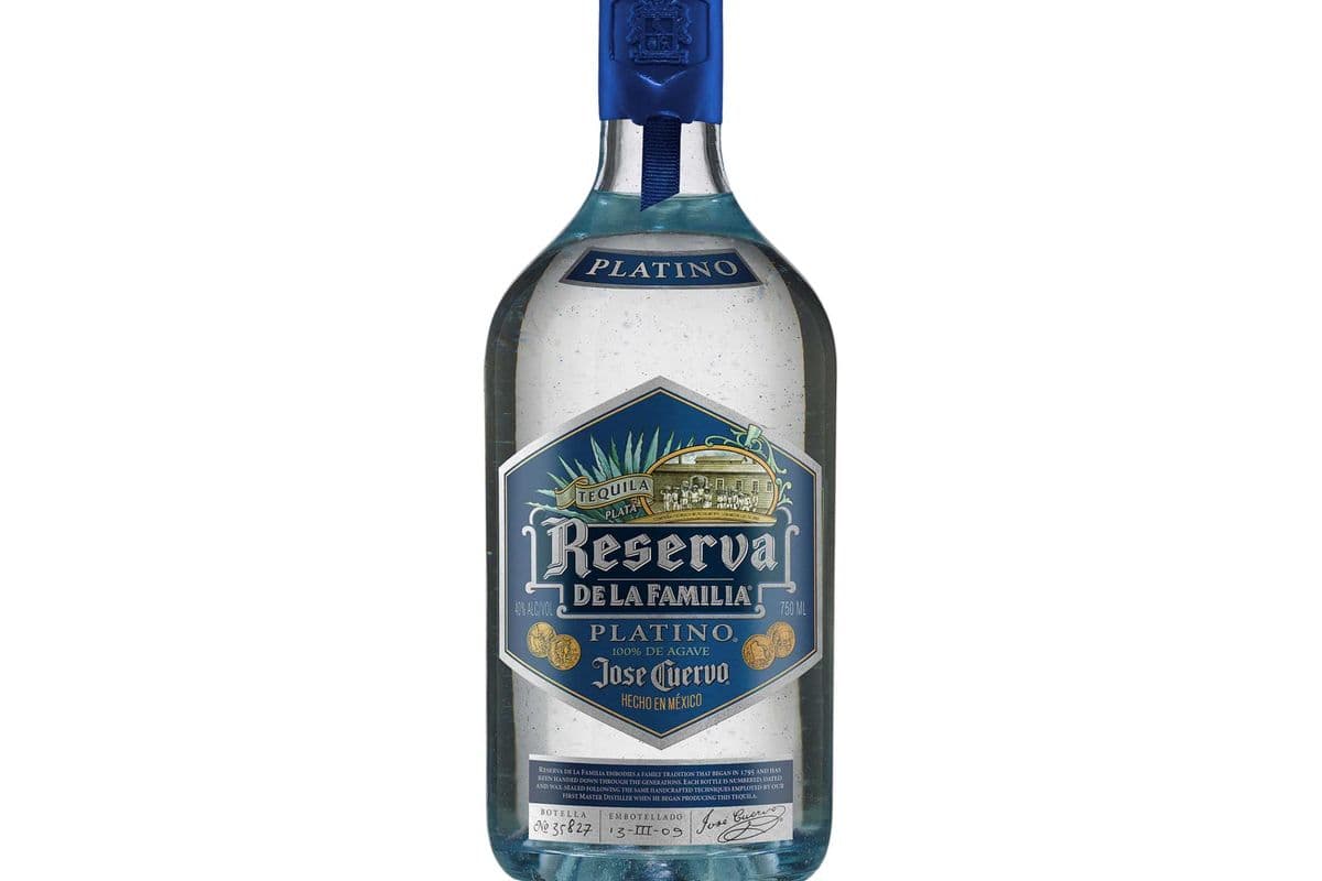 JOSE CUERVO RESERVA PLATINO 750 ML (1 x 750 ML )