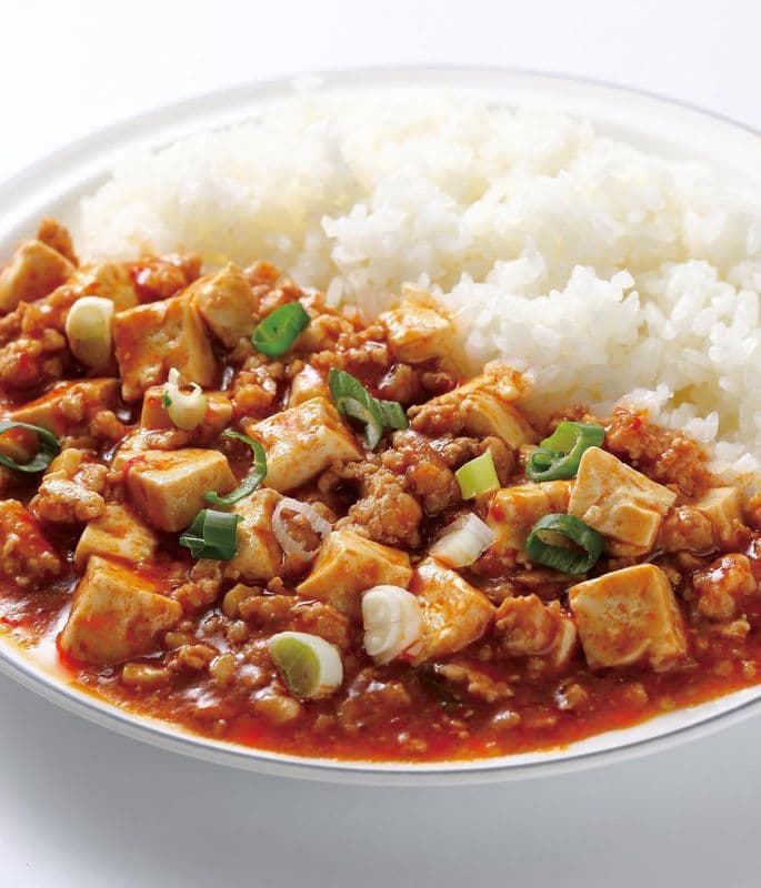 Ma-Po Tofu on Steamed Rice / 麻婆豆腐飯
