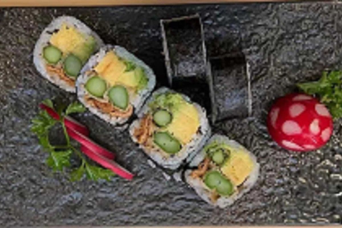 S12. Futomaki Roll 太卷