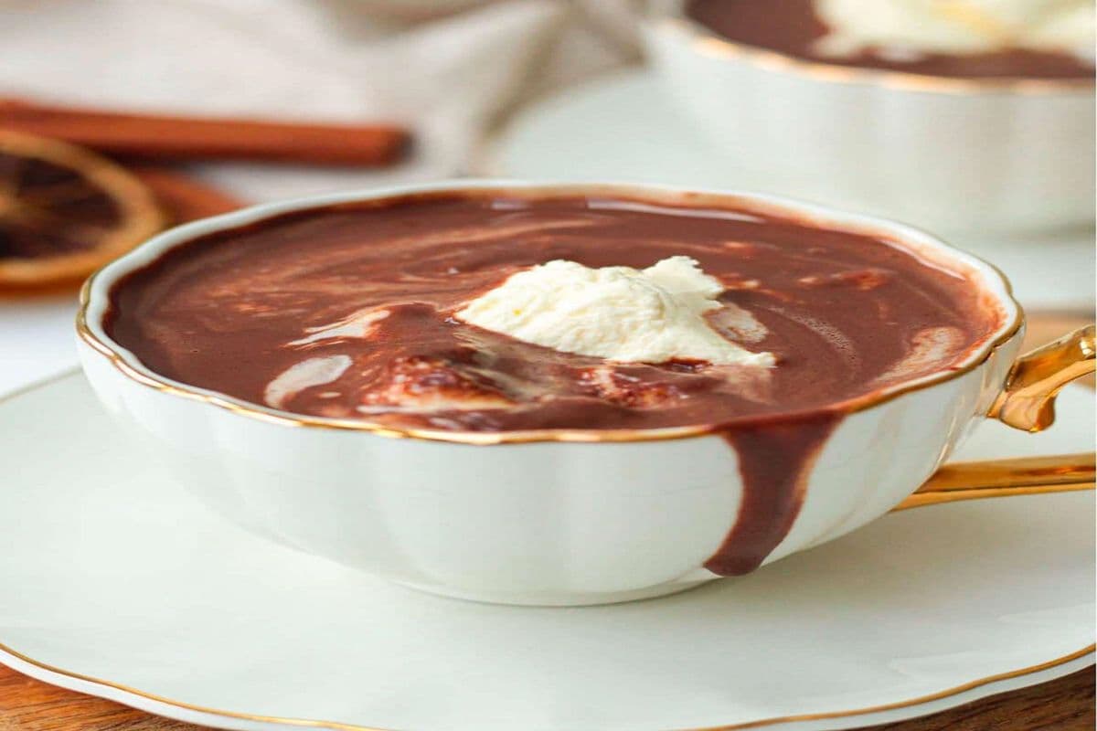 Chocolat chaud à l'ancienne/ old fashion hot chocolate