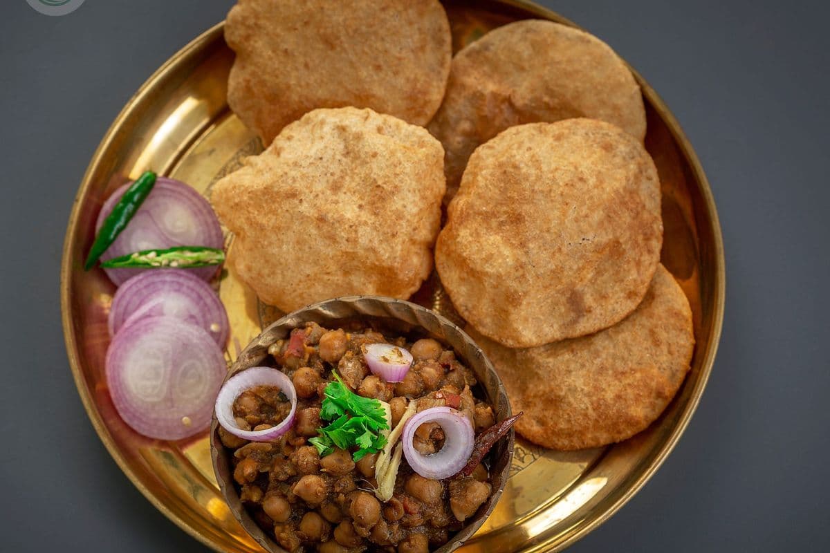 Chole Puri Plate