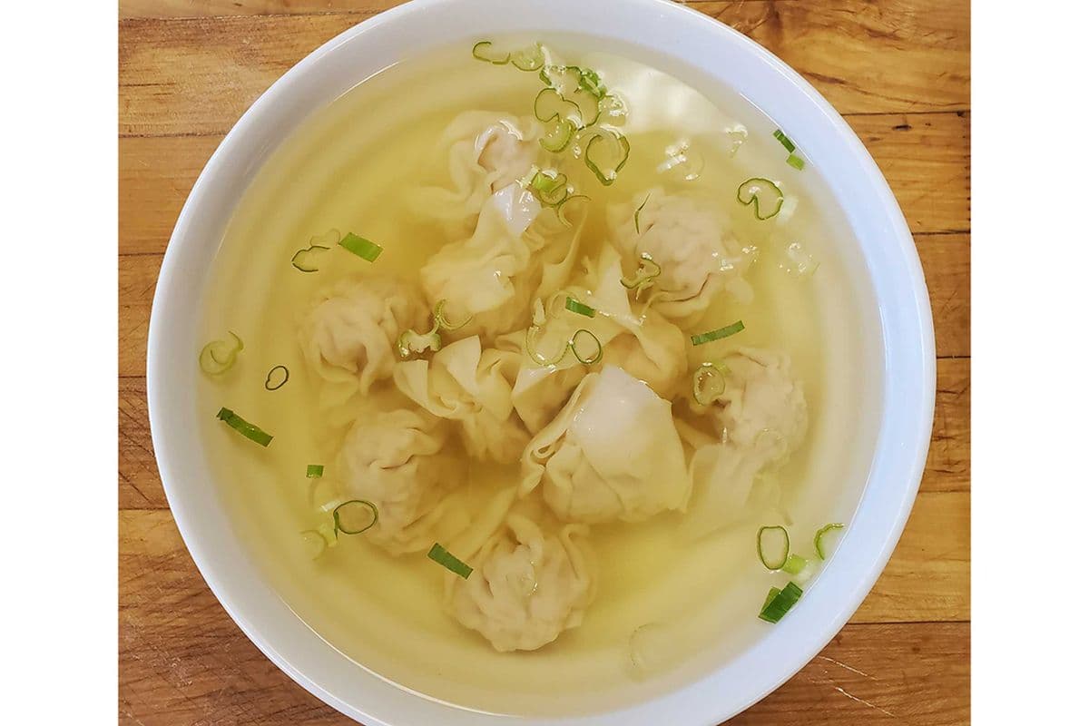 401S-Soupe wonton au porc (4mcx) 雲吞湯 (小)