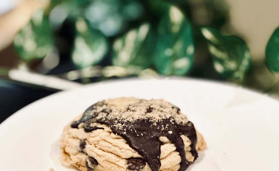 Smores Filled Gourmet Cookie (V)