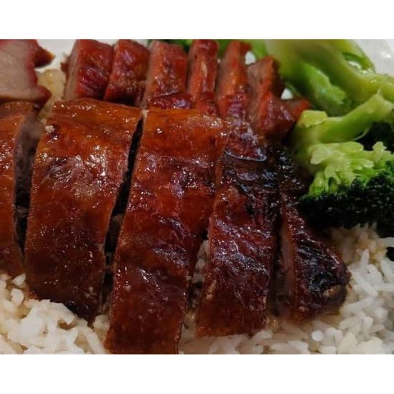 L02. 烧腊雙拼饭Two BBQ Meat Items with Broccoli on Rice