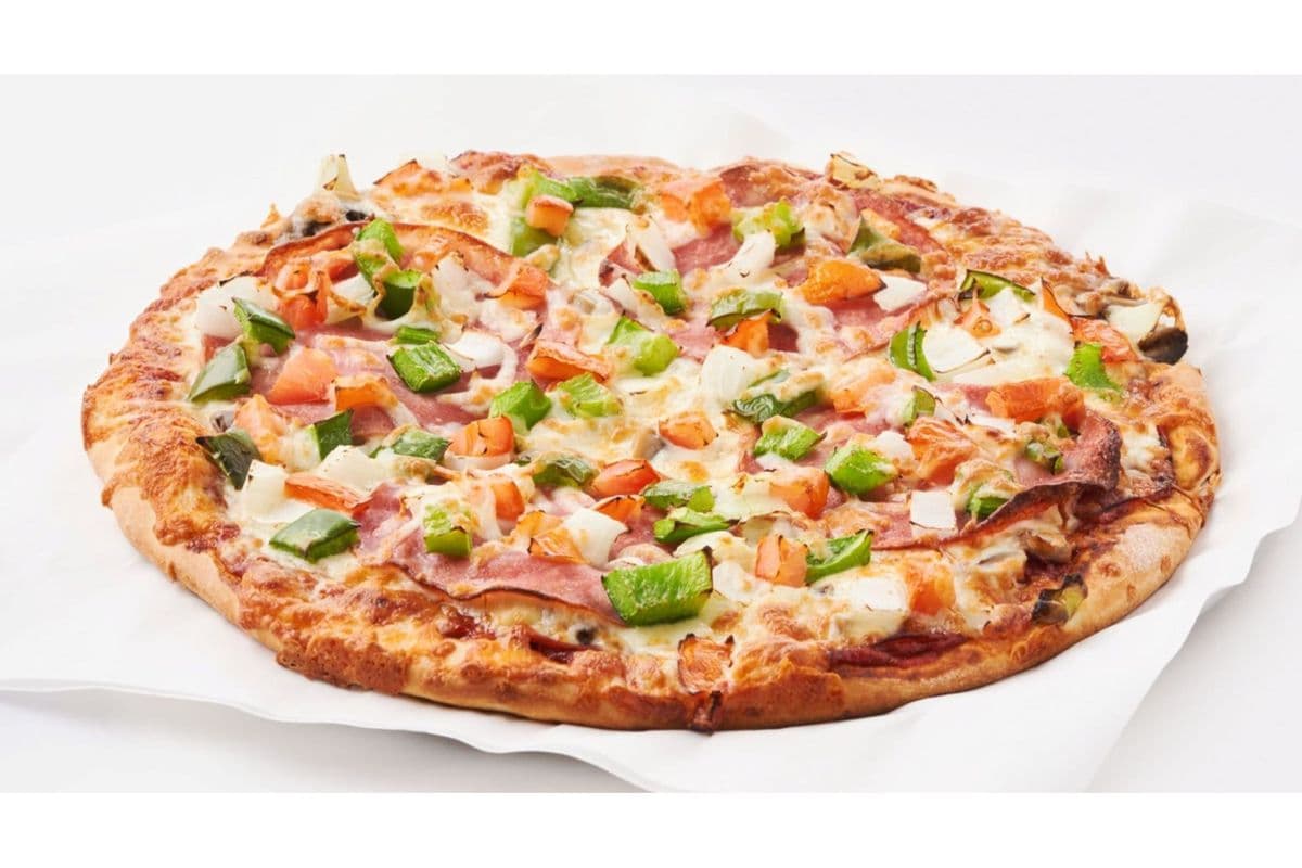 Large 15'' Chef's Deluxe Combo Pizza