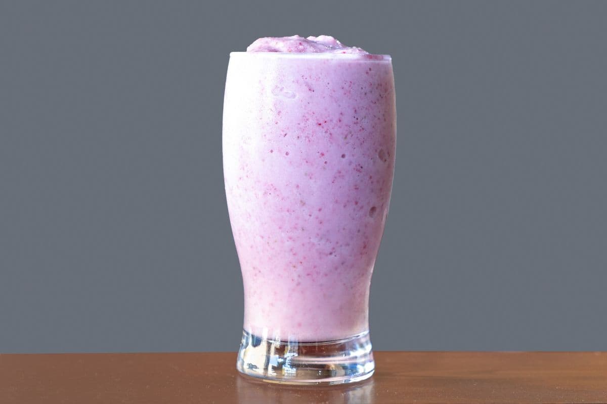 D9. Strawberry Smoothies