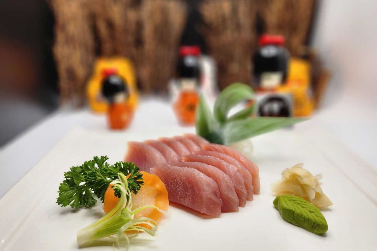 Tuna Sashimi (10 pcs)