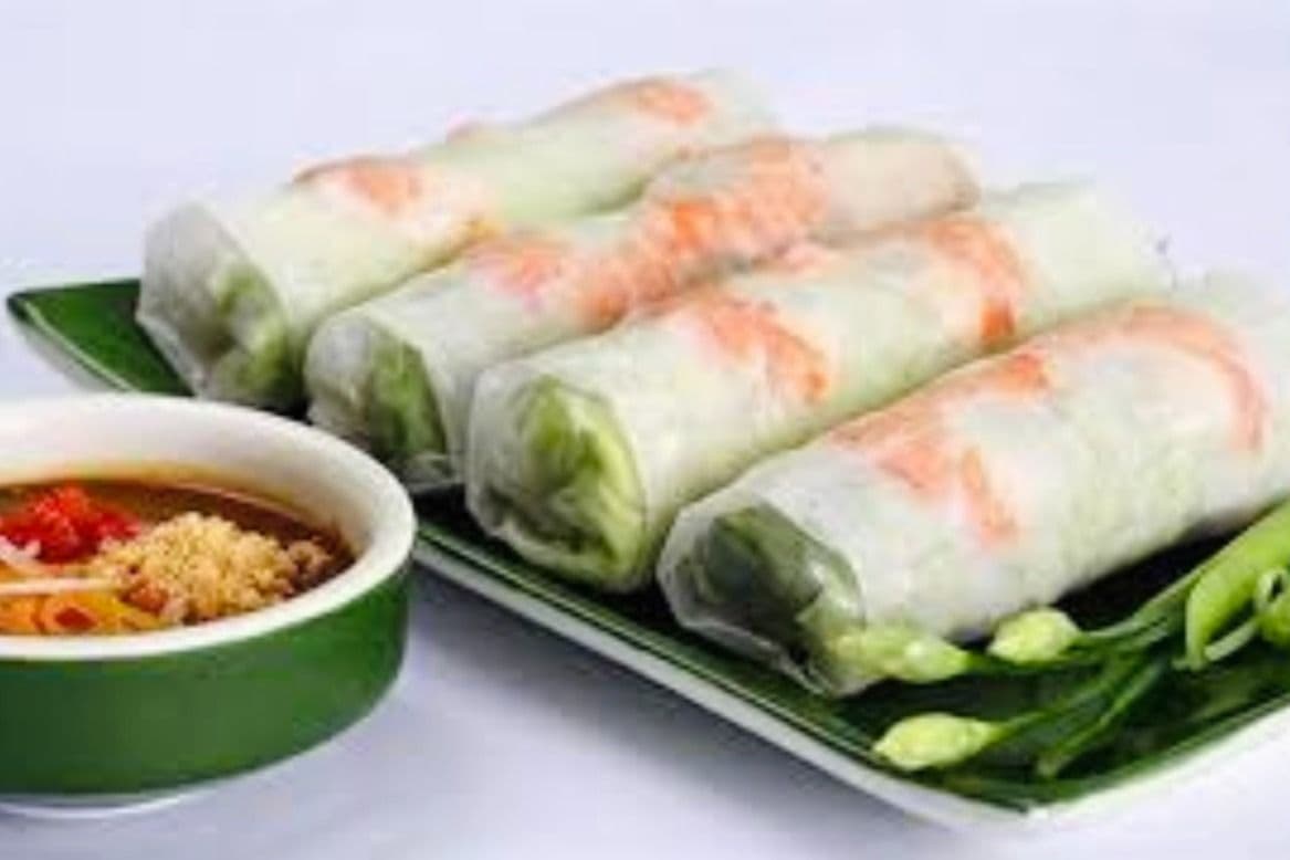 1. Summer Rolls (4 pcs)