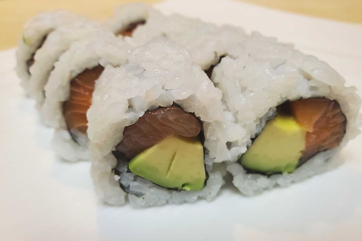 Salmon Avocado Roll