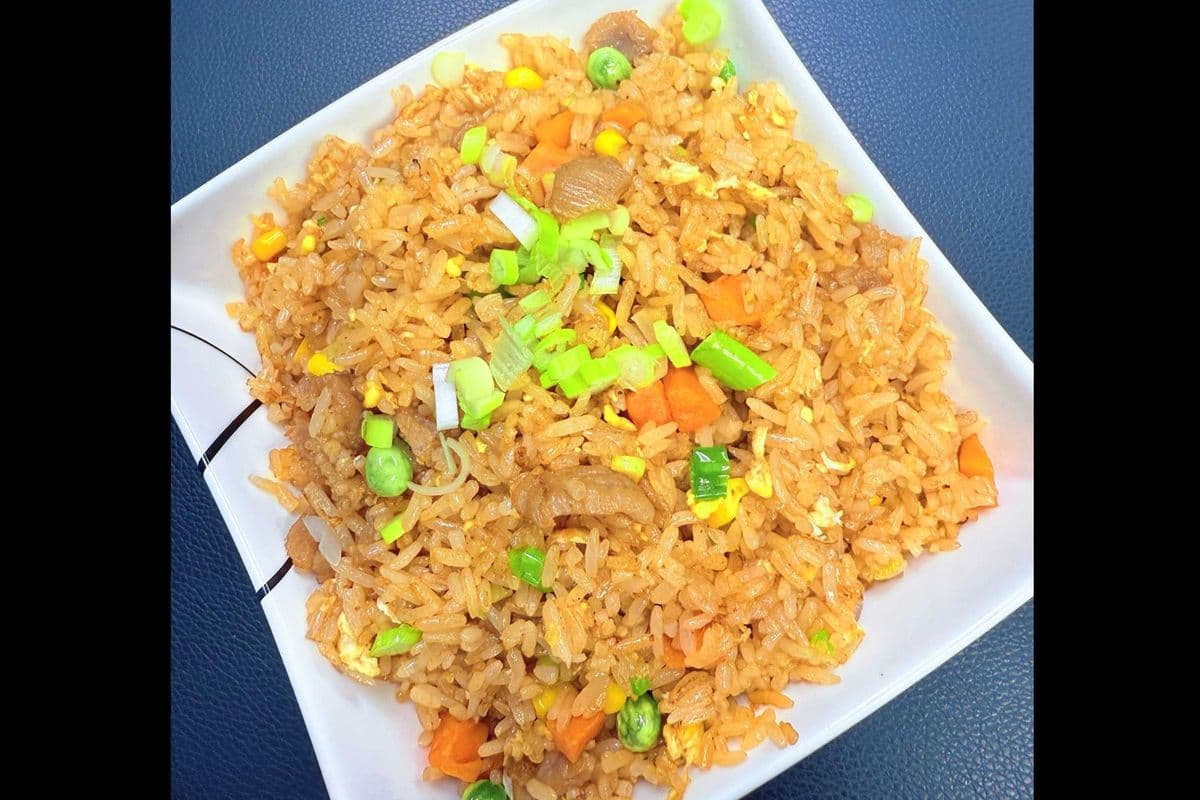 37. Beef Fried Rice 牛肉炒飯