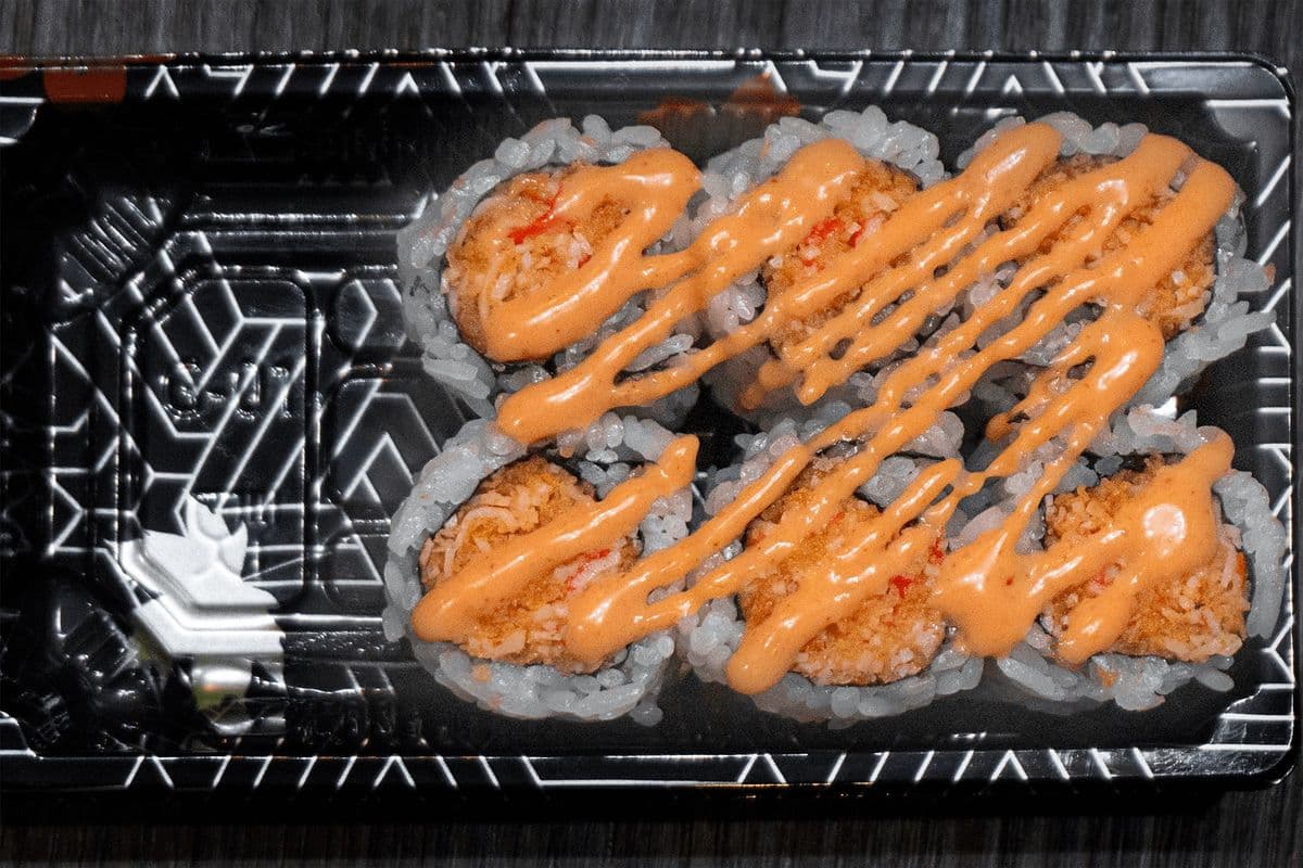 CR10. Spicy Crabmeat Roll (6 pcs)