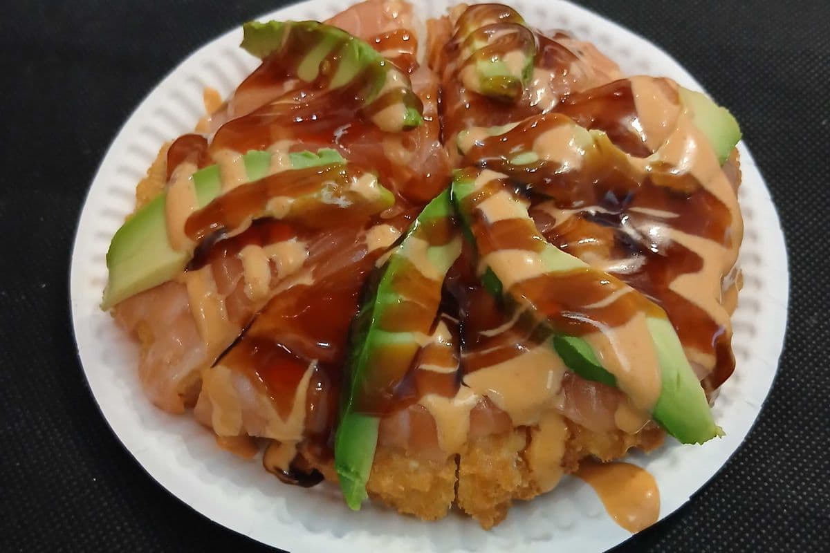 Spicy Salmon Pizza
