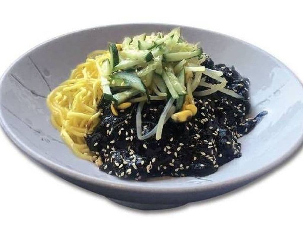 Black Bean Sauce Noodle (짜장炸醬拌面)