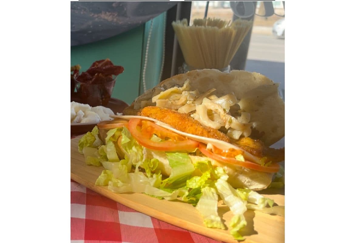 Panini au escalopes de Poulet / Chicken Cutlet Panini 6”.