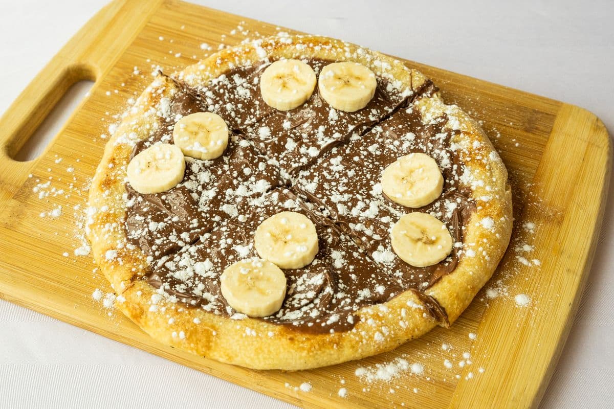 Medium Chocoba Dessert Pizza