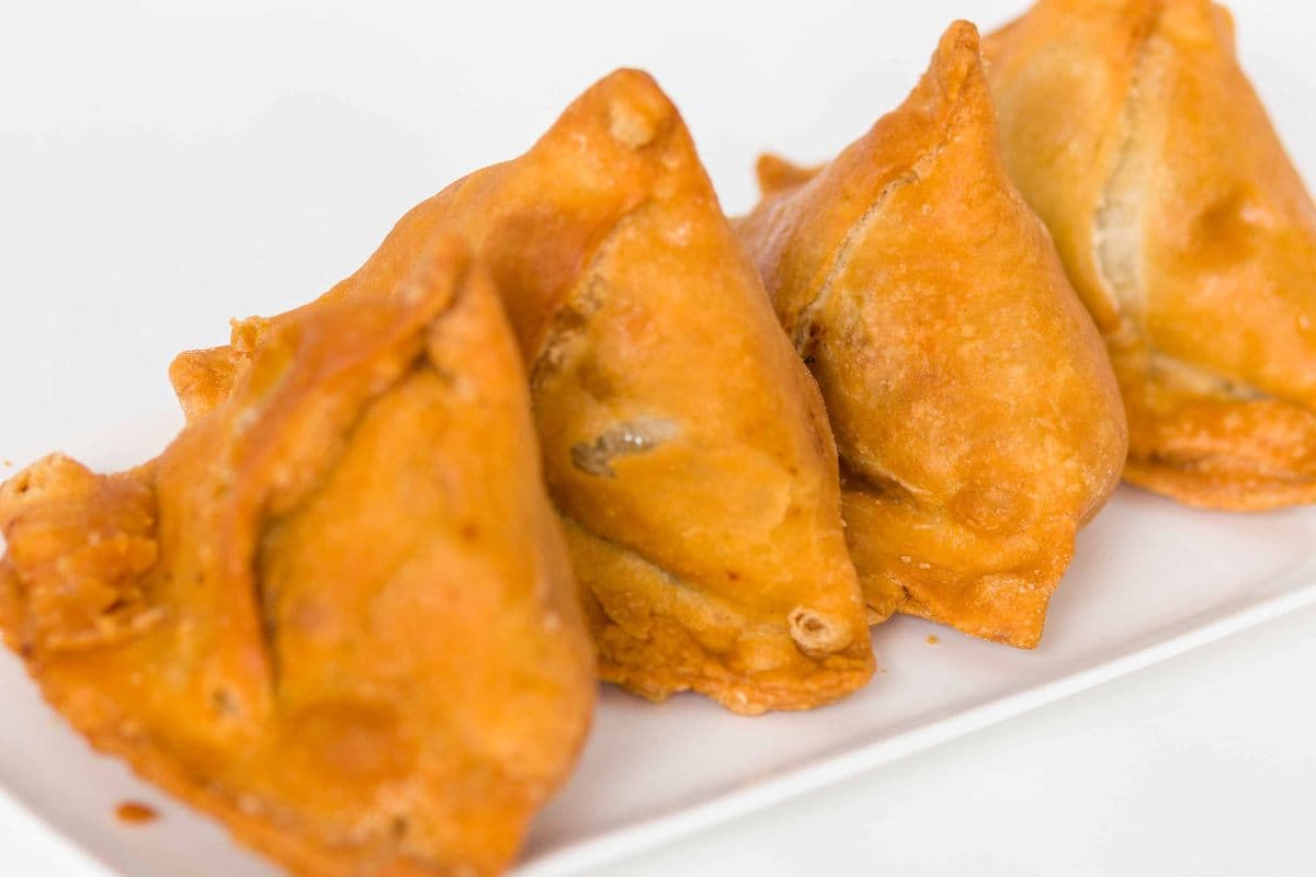 Chicken Samosa (2 pcs)