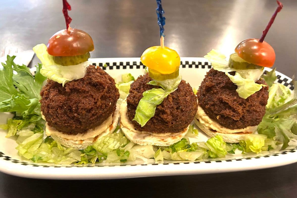 **NEW** Falafel Plate