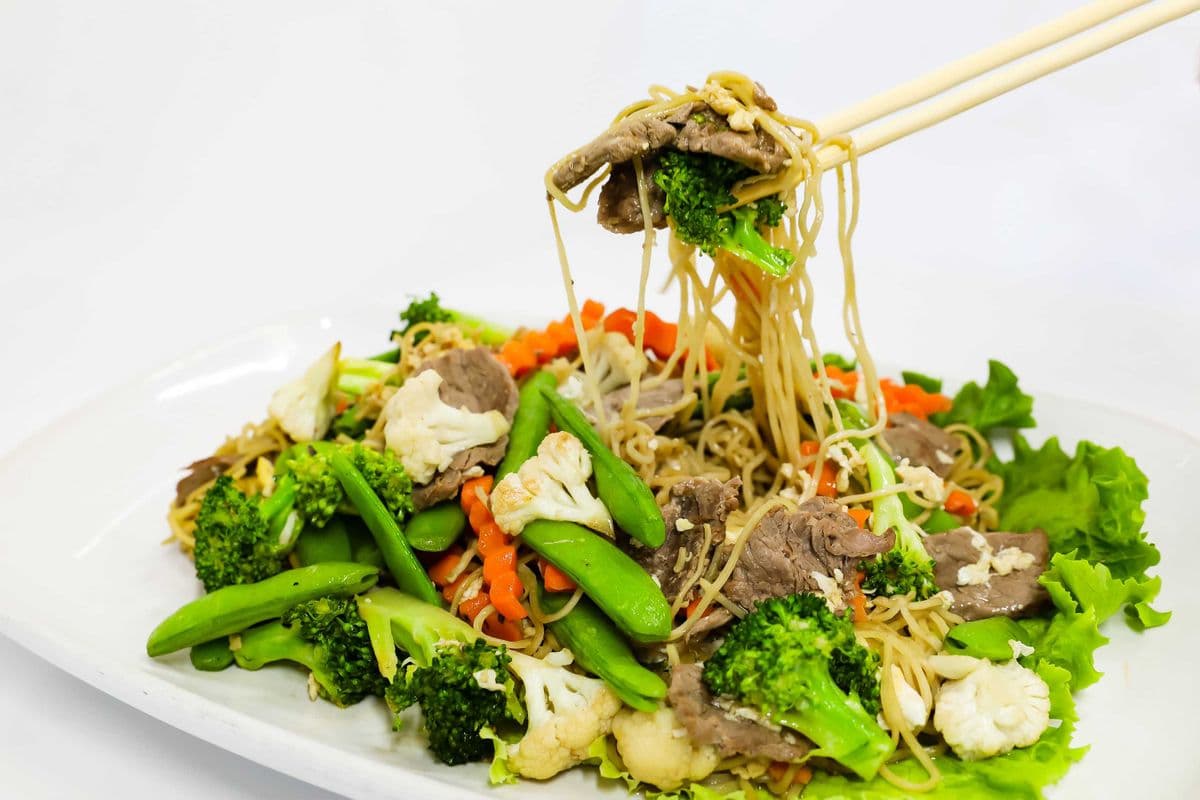 35. Stir Fry Egg Noodle