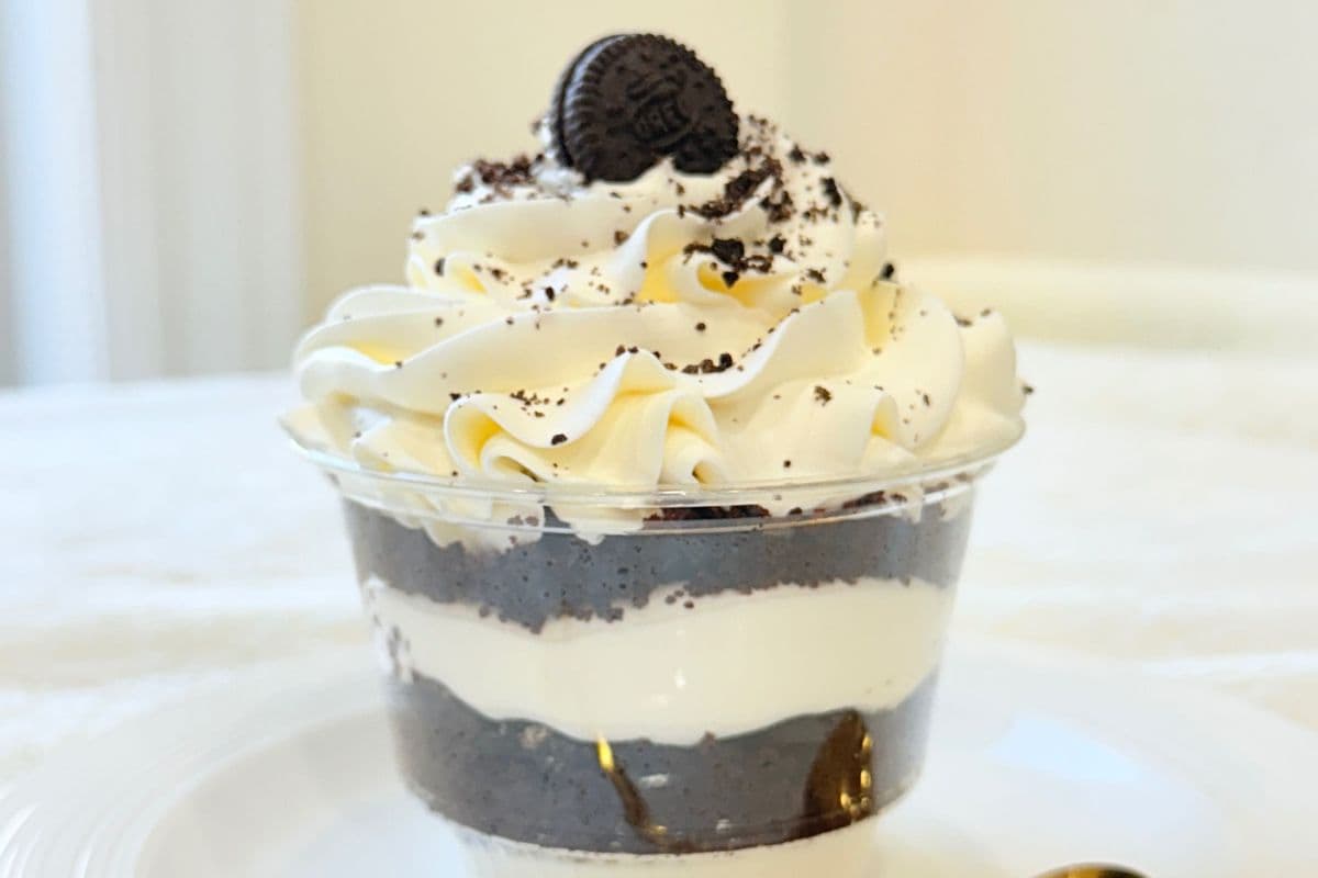 Oreo Cookies & Cream Dessert Cup