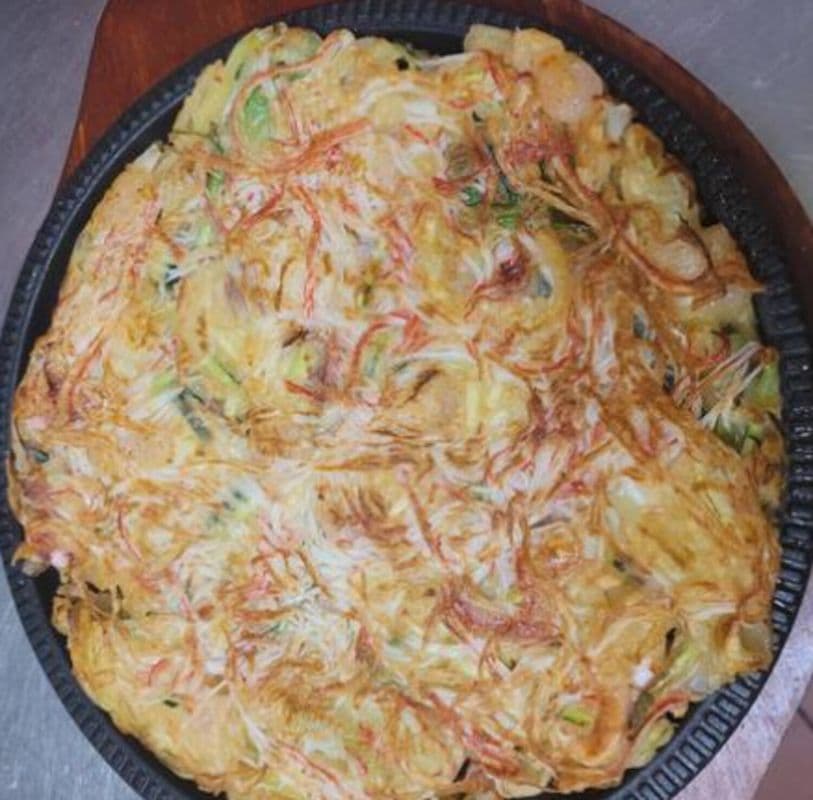 Seafood & Green Onion Pancake (해물파전)