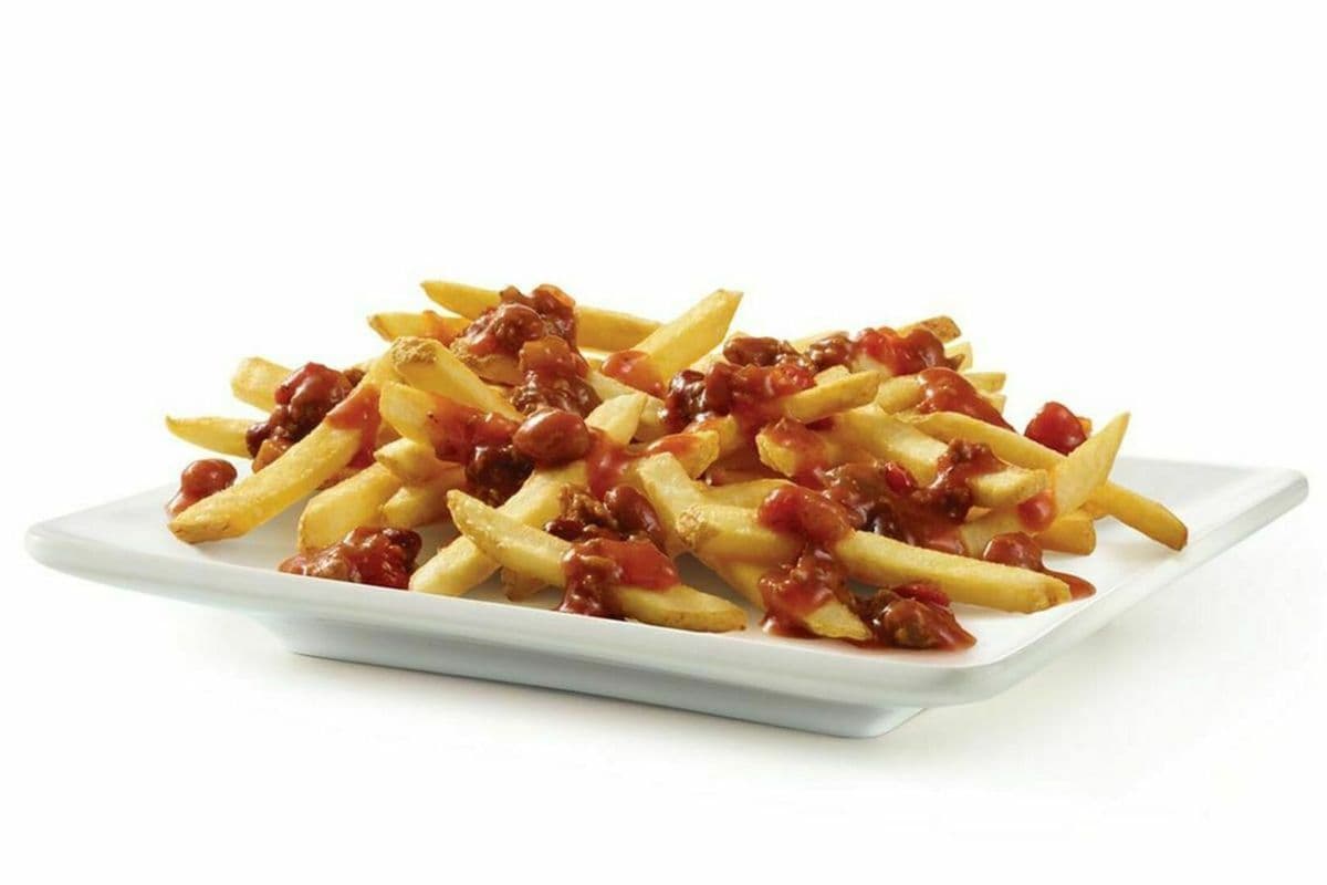 Chili Cheese Fries (Cals: 520)