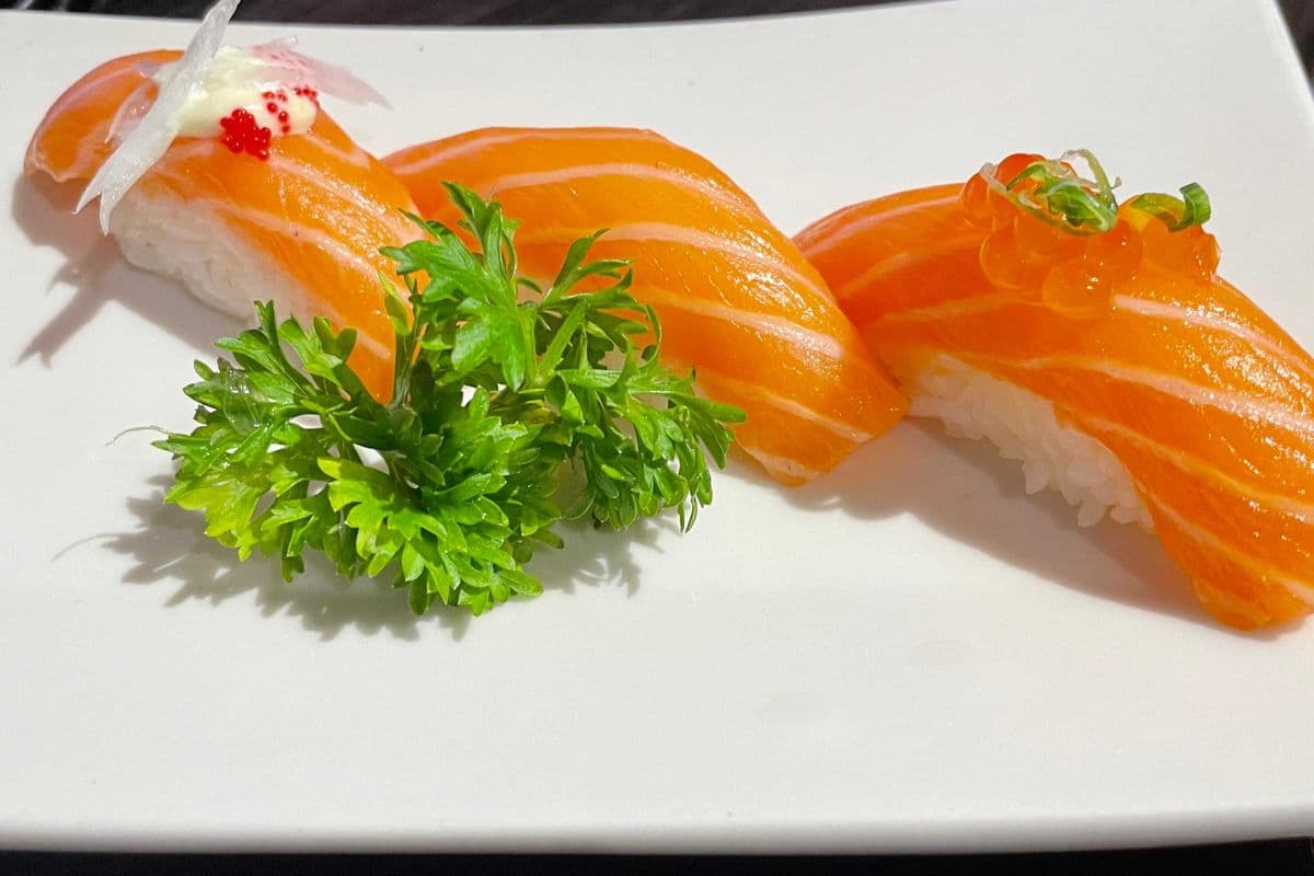 Salmon Special (6 pcs)