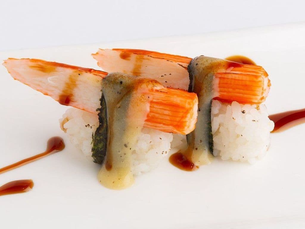 Torched Crab Sushi (3 pcs)