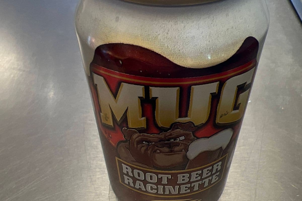 MUG Rootbeer Canette